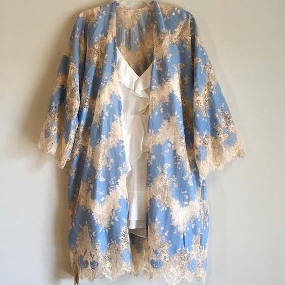 LAST ONE! Lace Cardigan Ruana Floral Kimono Cutout - Picture 5 of 8